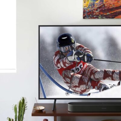 Beam-Black-Lifestyle-At-Home-With-Sonos-Skiing-Q1FY21-MST-MST-JPEG-fid119881-1920x1920